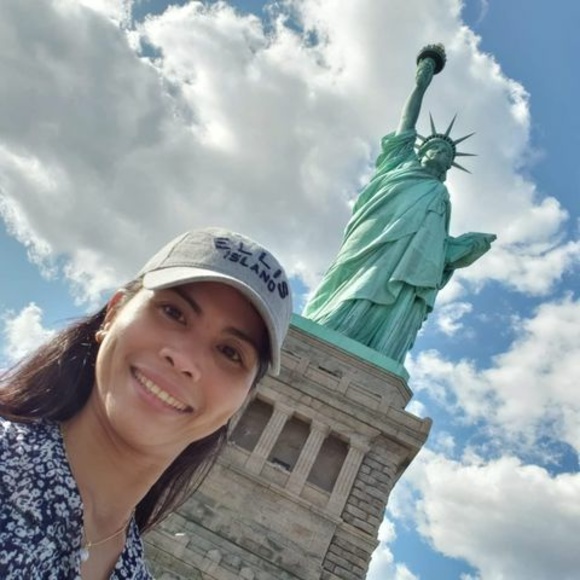 Meet your Posher, Flora - Picture 1 of 1